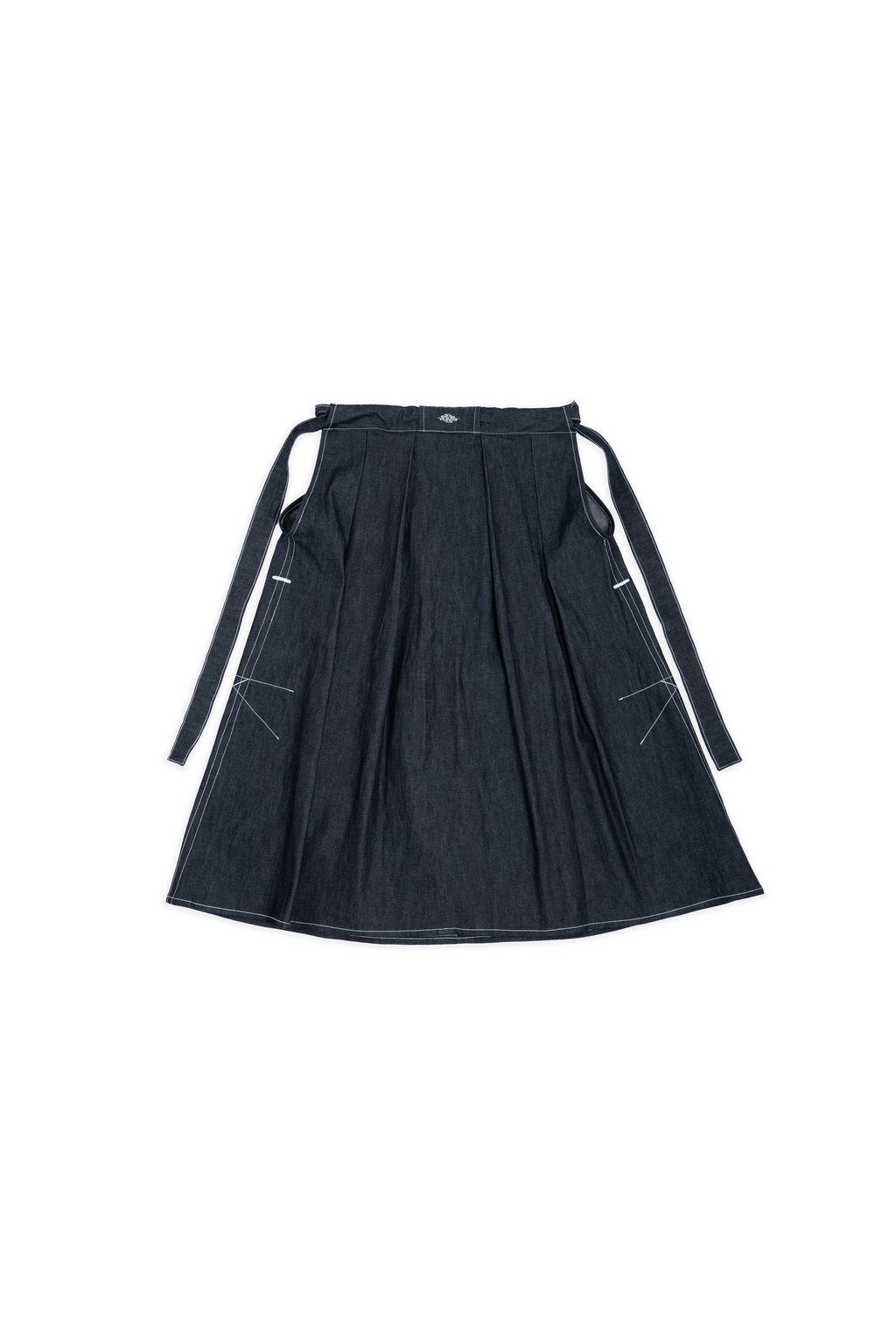 Hakama jupe en denim brut japonais venant de Kojima, design de Kurashiki et fait en France, Made in France – Kumo.studio
