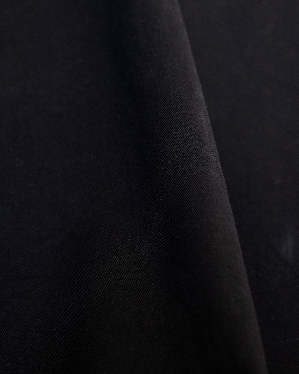 Short ample 100% coton conçu et confectionné à la main en France dans notre atelier - Kumo.studio
Tissu sourcé au Japon.