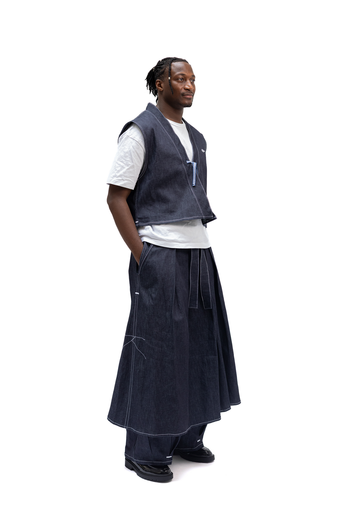 Sleeveless boxy denim kimono