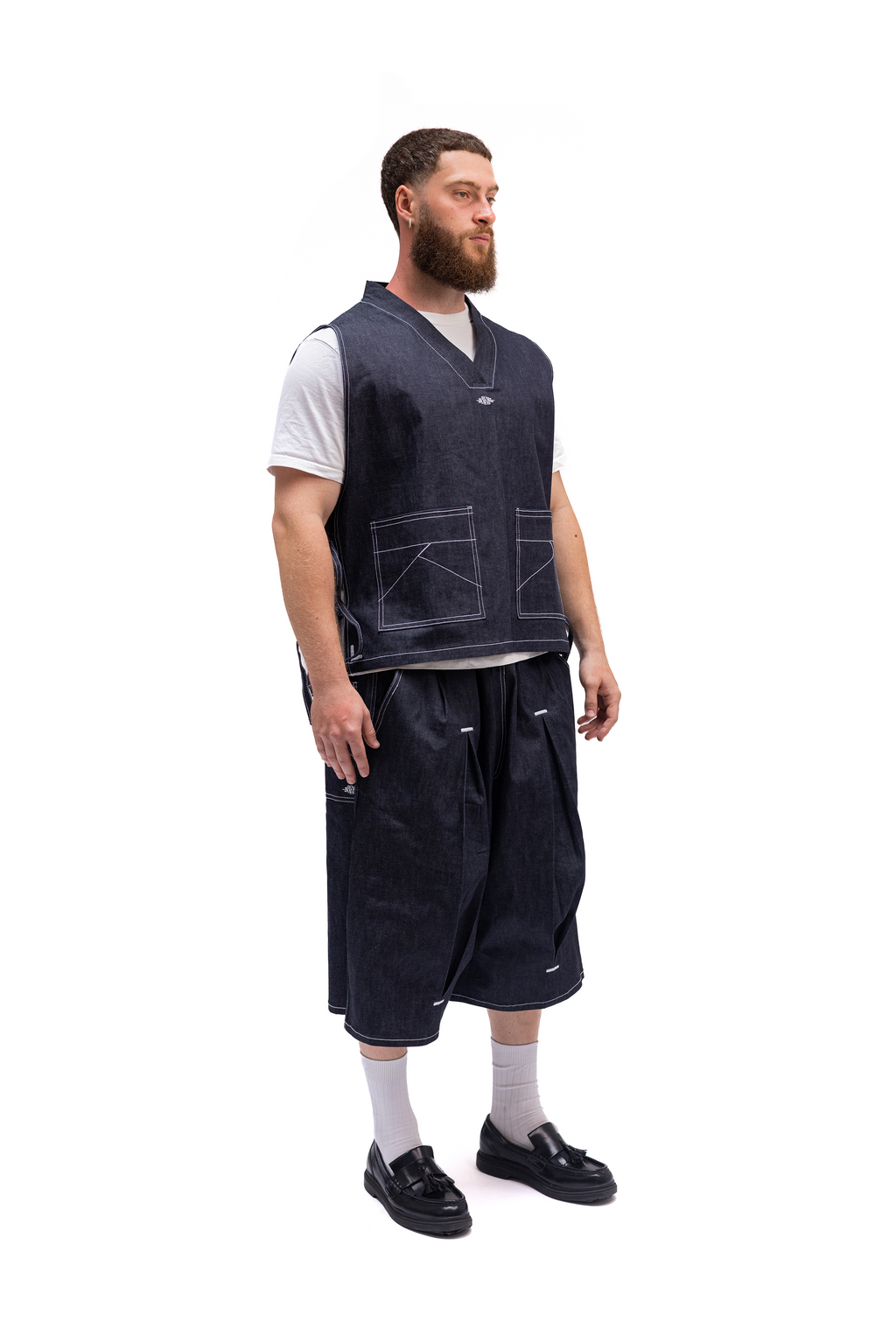 Short ample en denim brut japonais venant de Kojima, design de Kurashiki et Fait en France – Kumo.studio