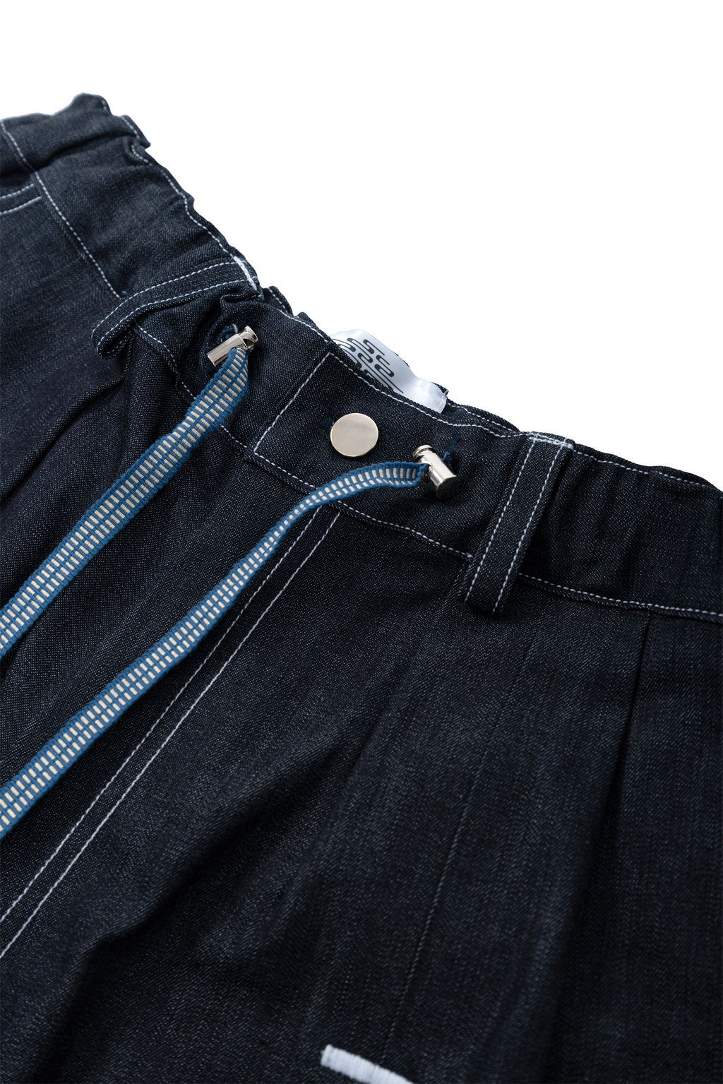 Short ample en denim brut japonais venant de Kojima, design de Kurashiki et Fait en France – Kumo.studio