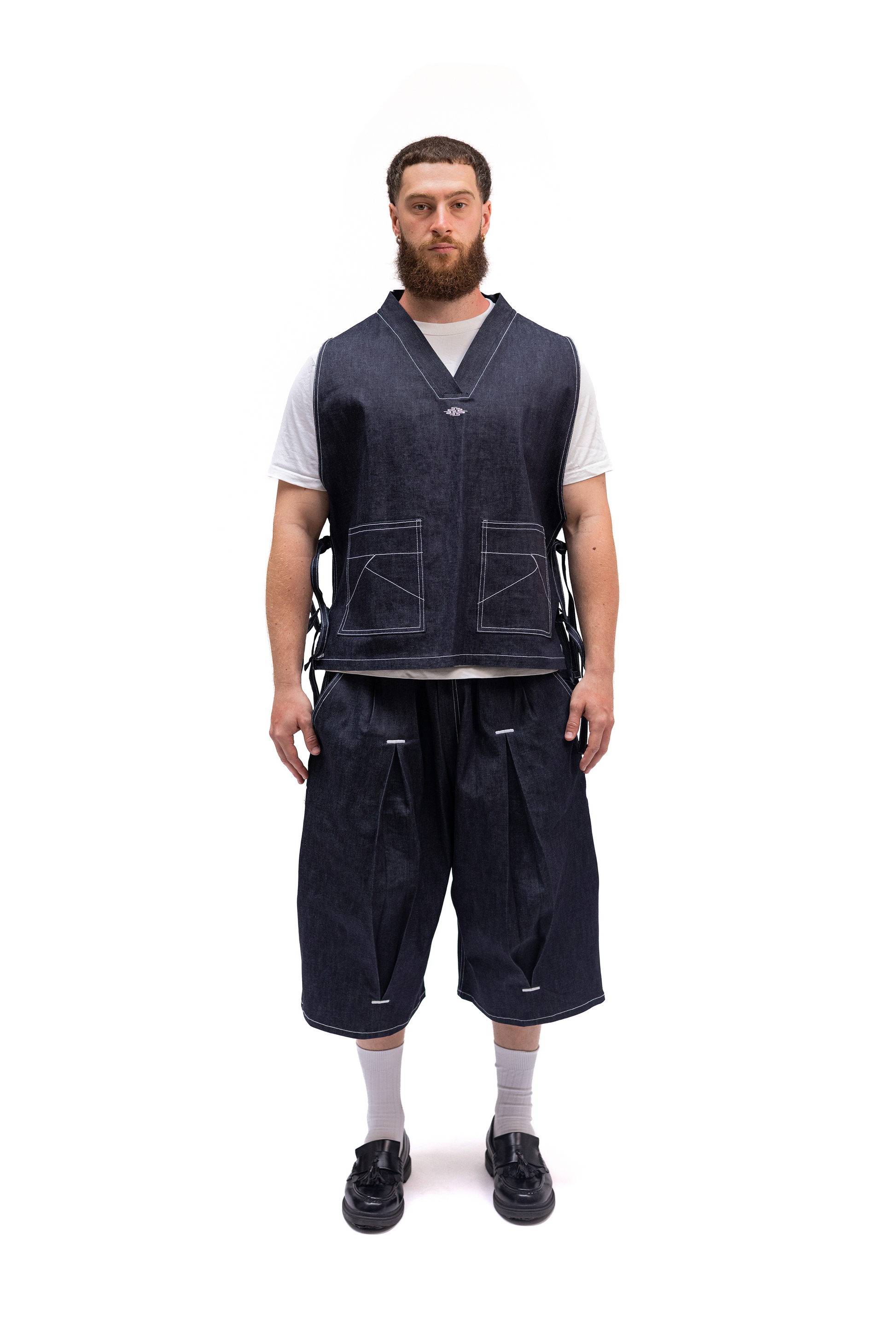 Short ample en denim brut japonais venant de Kojima, design de Kurashiki et Fait en France – Kumo.studio
